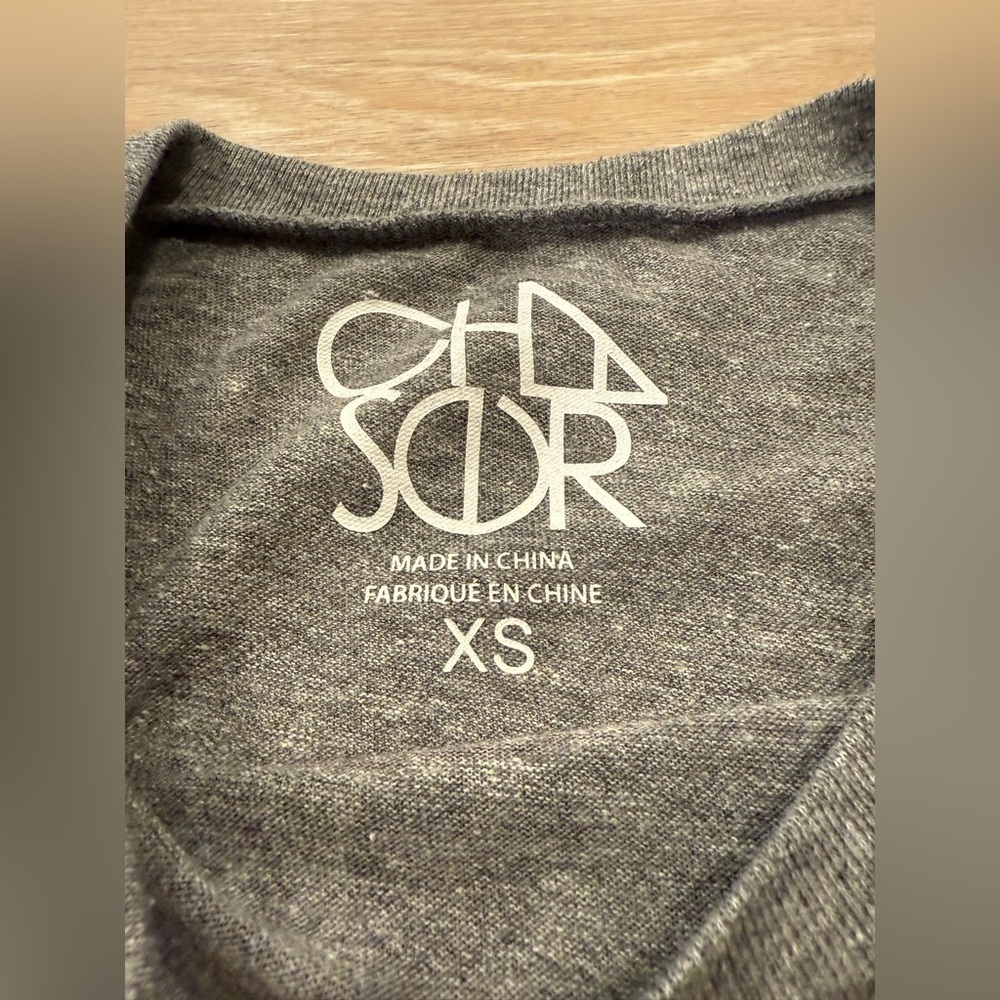 Chaser Def Leppard Short Rolled Sleeve Crew Neck Graphic Tee - Picture 3 of 5